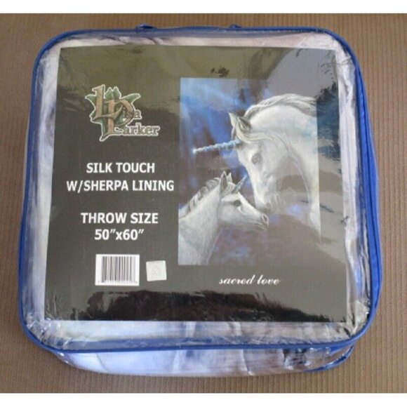 New Lisa Parker Unicorn Plush Fleece Throw Gift Blanket Sherpa Mama and Baby NIP - Picture 3 of 3